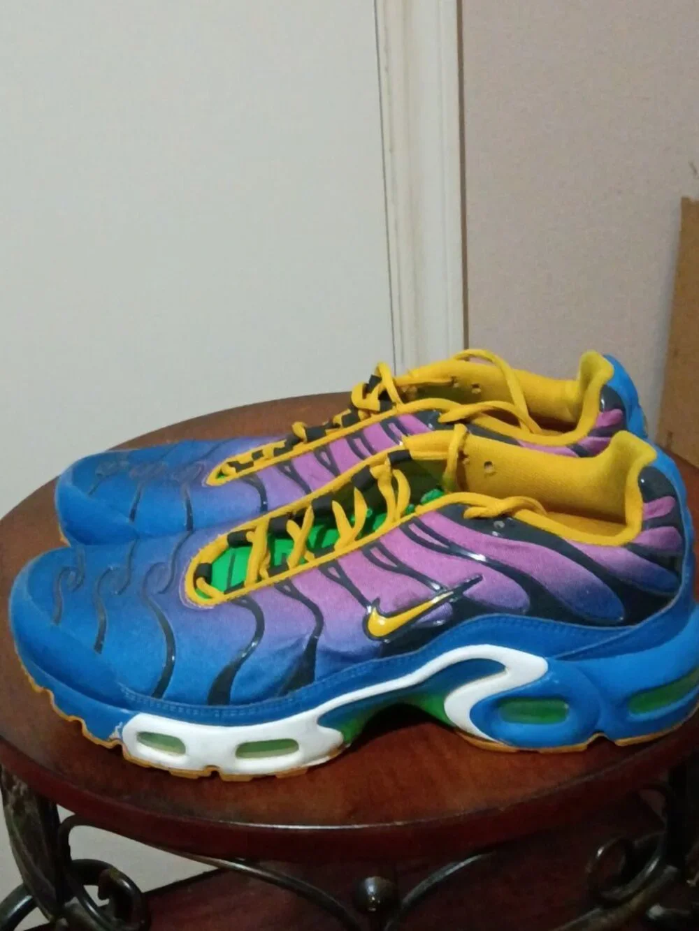 Nike Air Max Plus Shoes Youth Size 6.5Y Multicolor Running Sneakers CU4678-400